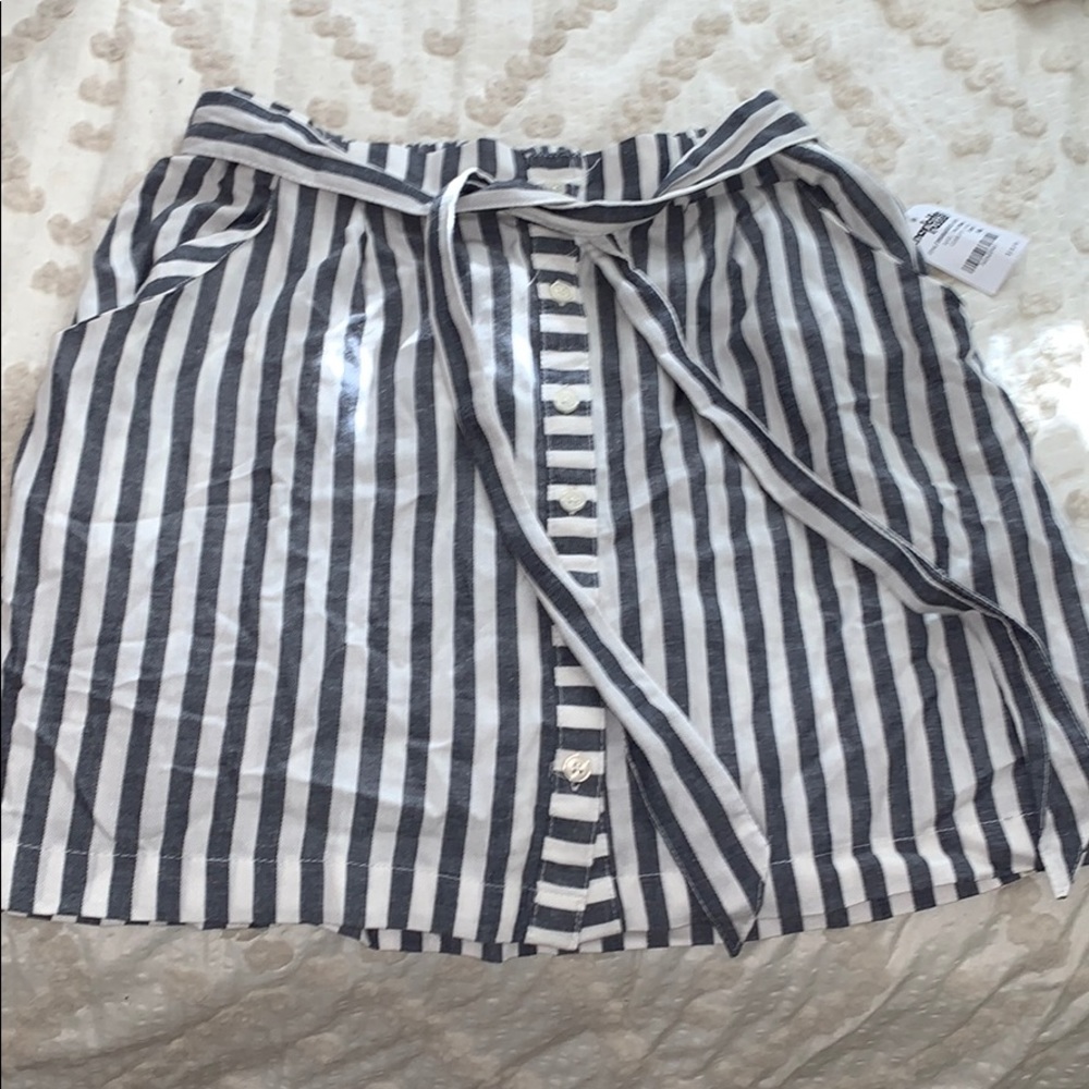Flowy button skirt